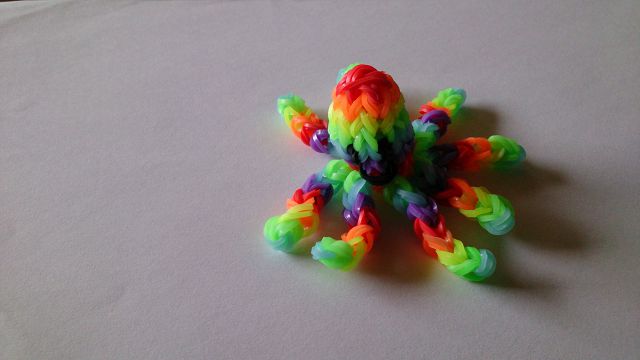 iridescent octopus of gum 
