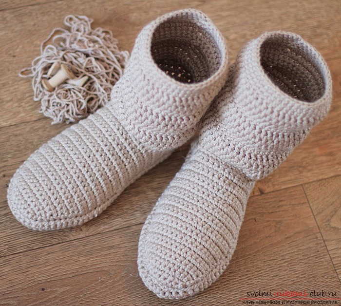Beautiful crocheted boots with descriptions and diagrams. Photo №1