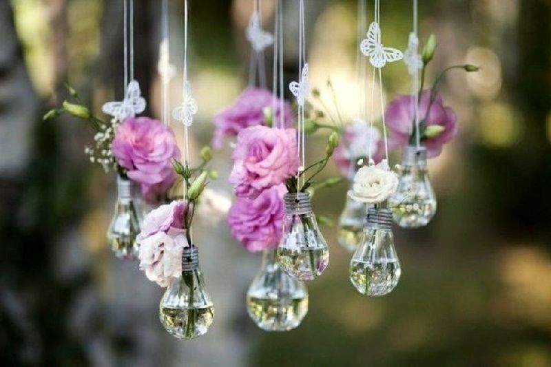 Hanging vases of incandescent bulbs