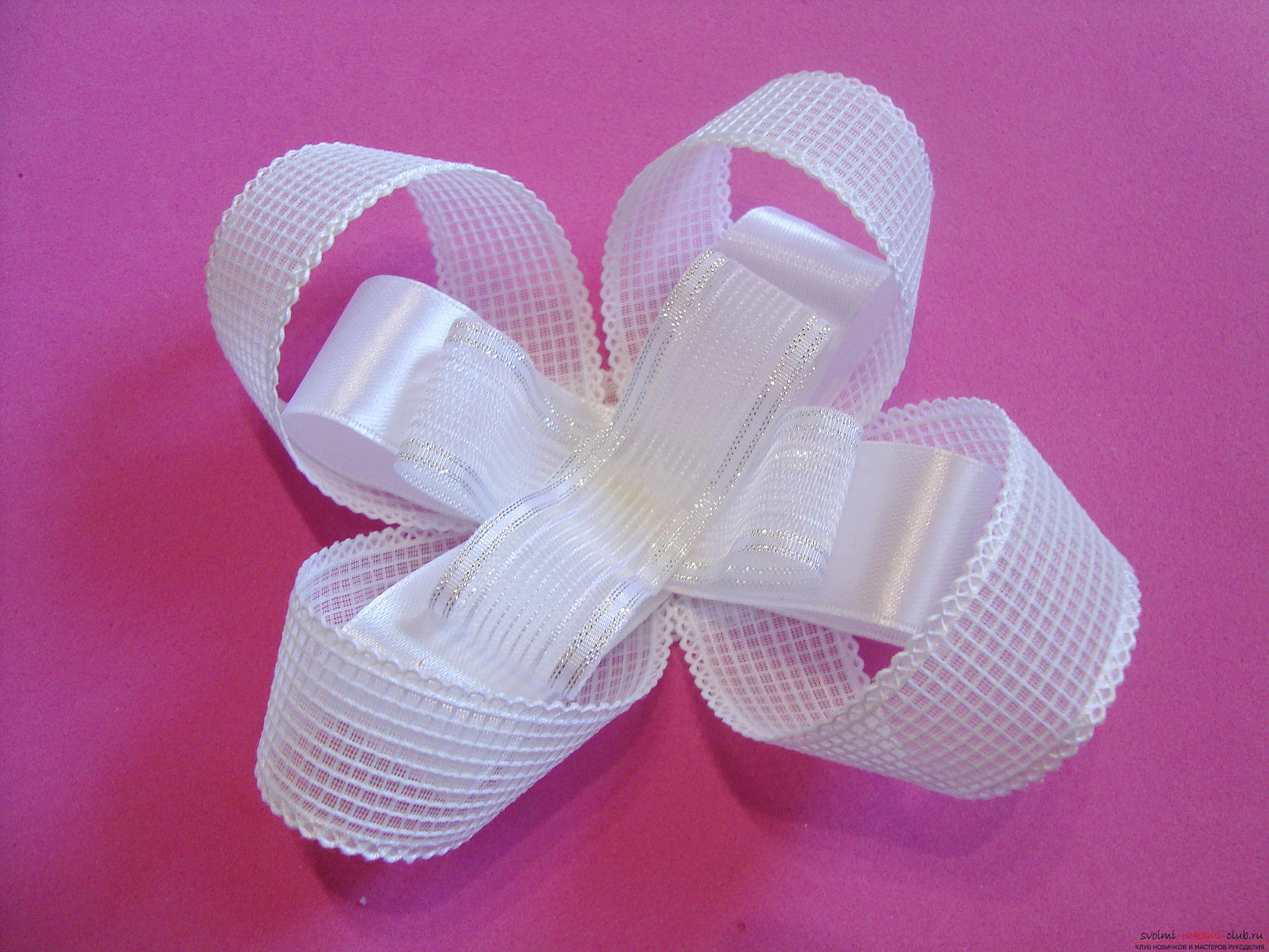 Step-by-step guide to making bows by September 1 for schoolgirls describing the steps and photos. Photo number 15