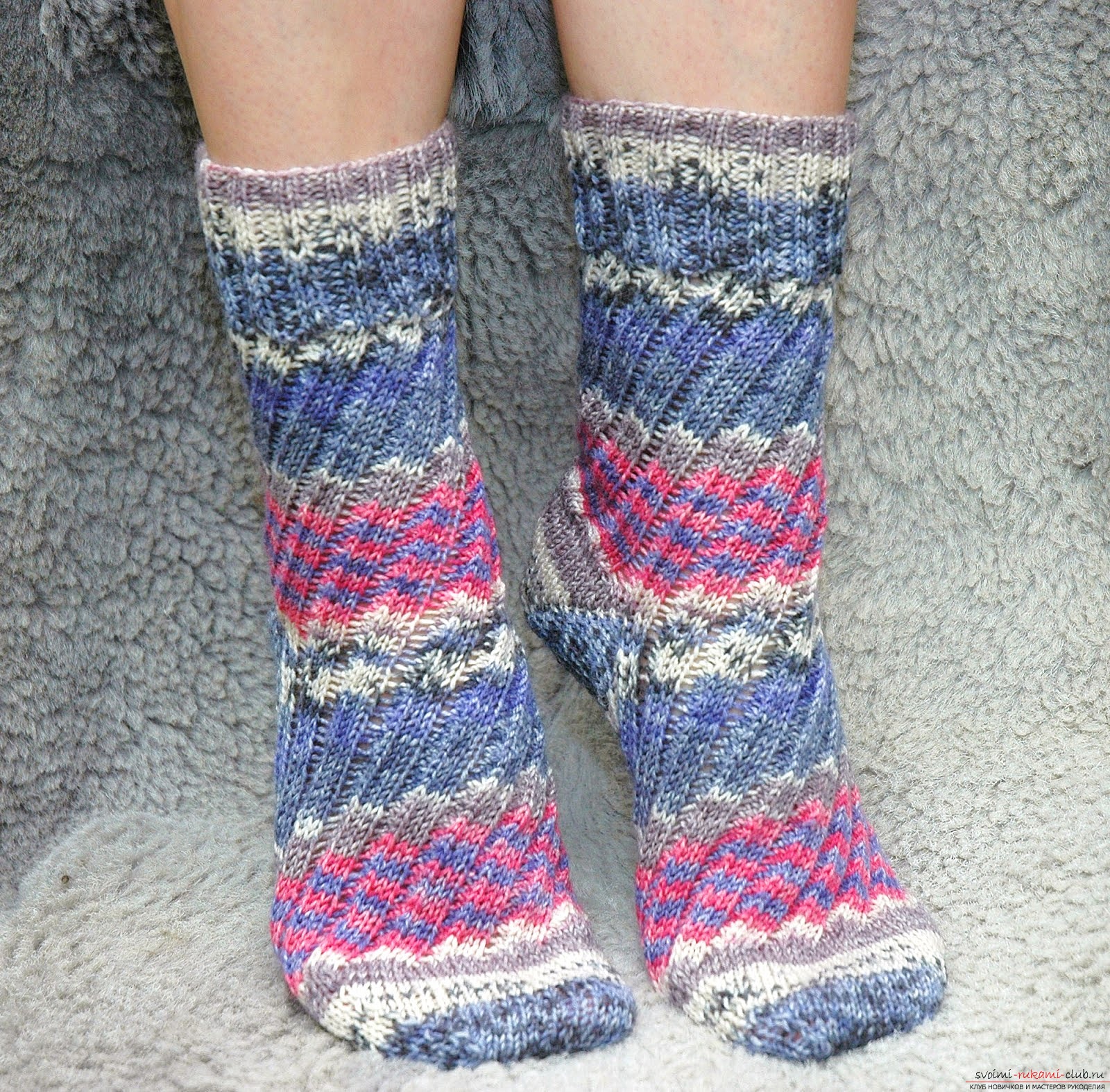 seamless socks with two spokes. Photo №1
