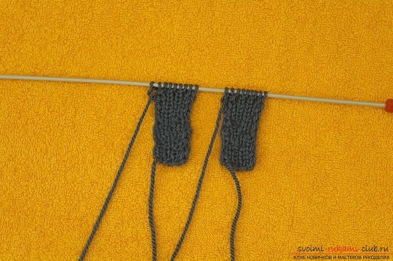 We knit the sweater with knitting needles. Photo Number 11
