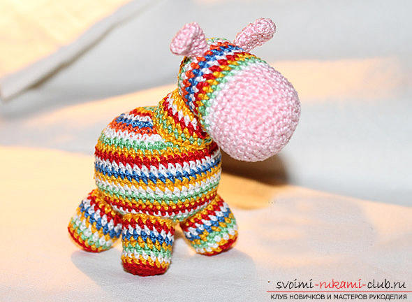 A lesson on knitting an amigurumi crochet with description and photo. Photo number 16