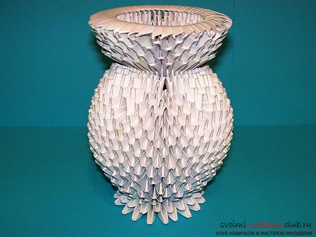 A paper vase. Photo №28