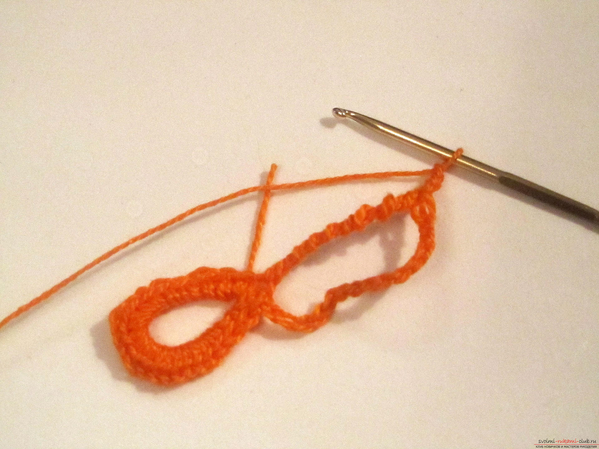 Master class with step-by-step photos and description will teach you how to knit a napkin even for beginners .. Photo №8