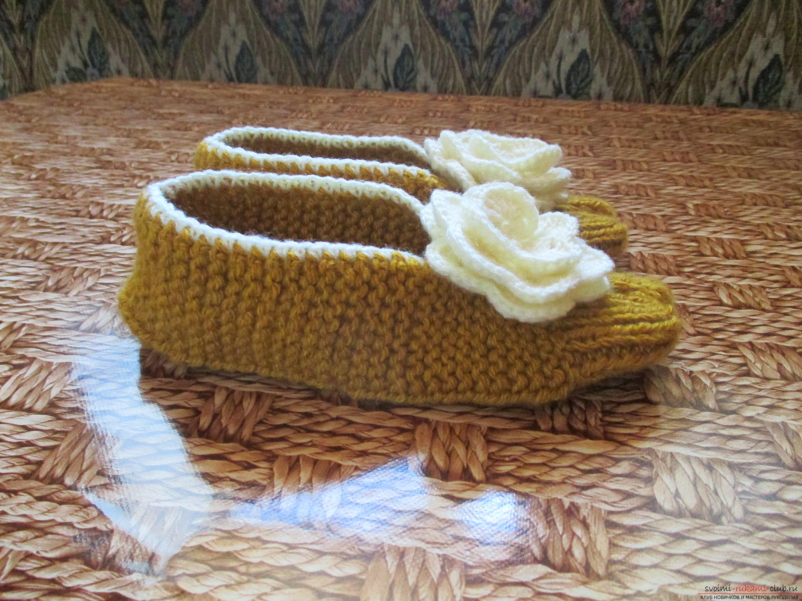 This master class on knitting slippers will teach you how to knit warm and cozy slippers with knitting needles .. Photo # 18