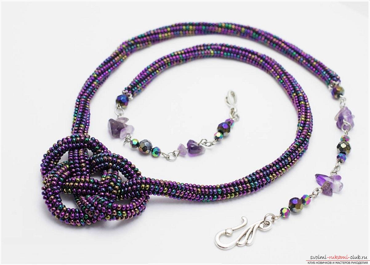 How to create a tourniquet from beads, different techniques of weaving and knitting of plaits, step-by-step photos and a detailed description of the work. Photo №1