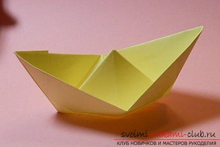 How to make a basket and a boat in the origami scheme? Simple paper schemes and a lesson. Photo №1