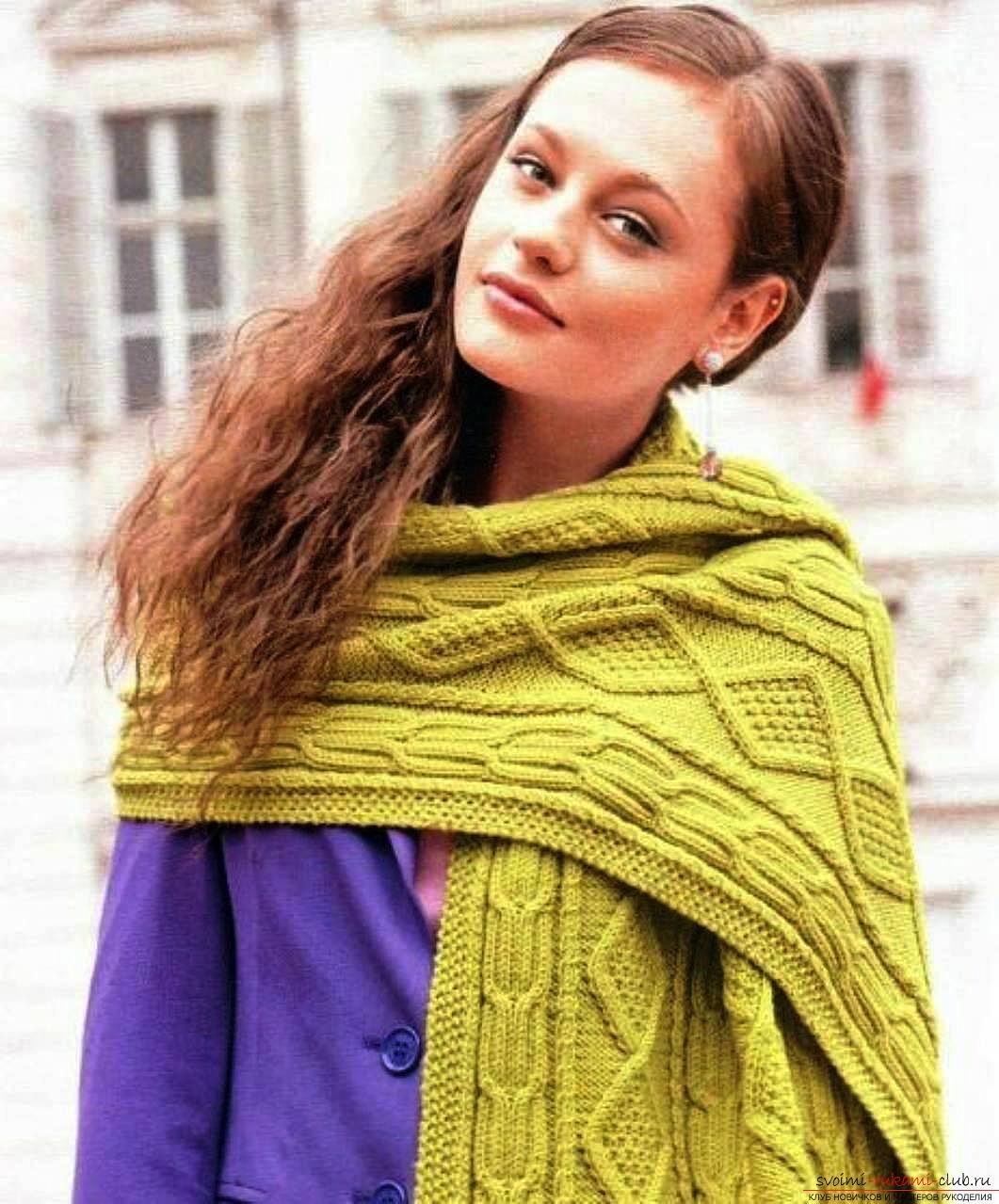knitted women's scarf with a pattern of rhombuses and braids. Photo №1