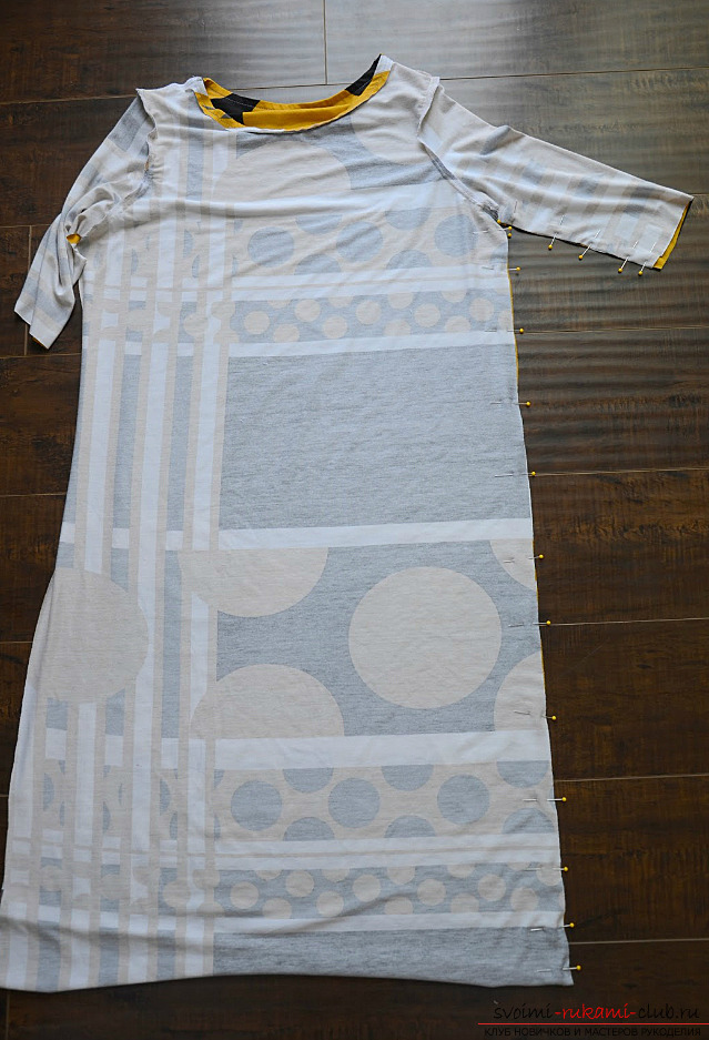 We sew a direct summer dress without a pattern by our own hands. Photo number 12