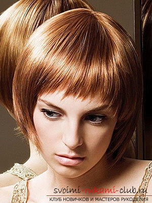 Make an elegant styling on the medium hair with your own hands. Photo Number 9