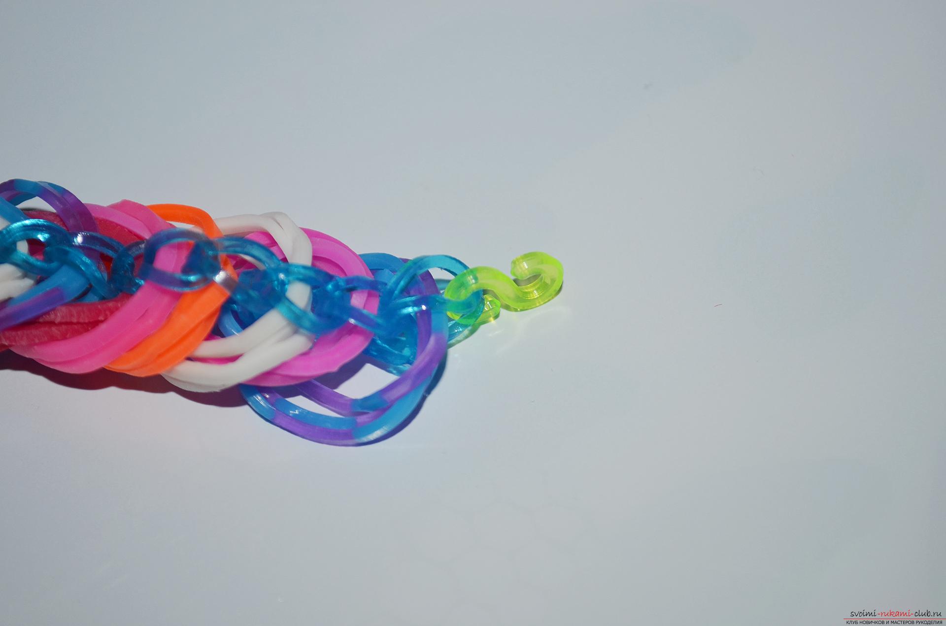 Photo for a lesson on braiding from a rubber band of a bracelet 