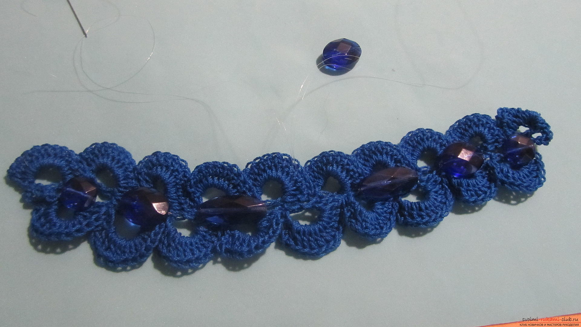 This master class will tell you how to create crochet jewelry - knitted bracelets. Photo №25