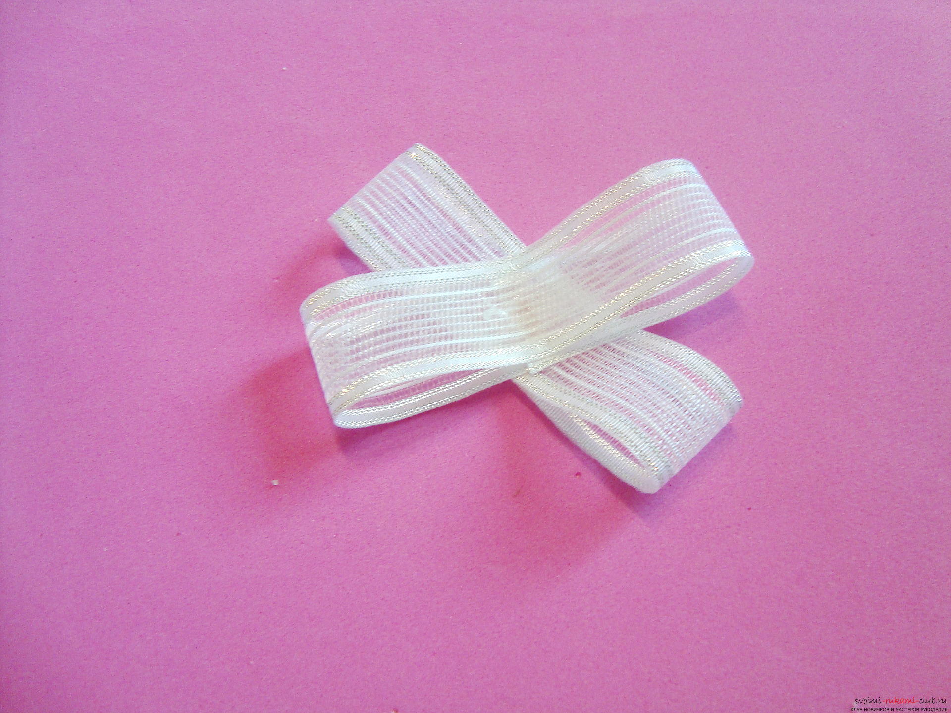 Step-by-step guide to making bows by September 1 for schoolgirls describing the steps and photos. Photo №13