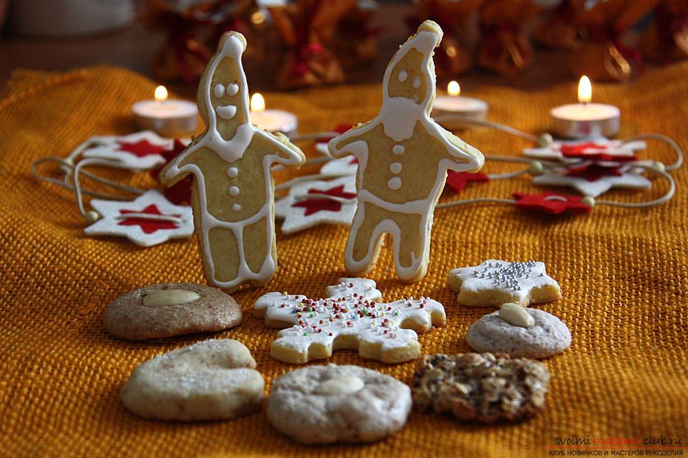 The lesson of simple baking New Year cookies for Christmas Eve is a master class. Picture №3