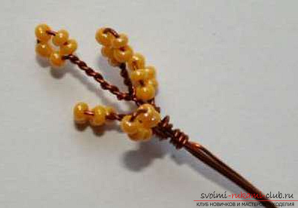 Acacia made from beads. Photo №4