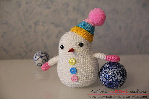 Bright snowman with amigurumi crochet with description and photo. Photo №1