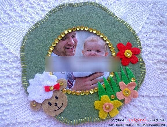 Gift frame for the new year for a loved one - a frame with a little animal. Photo №1