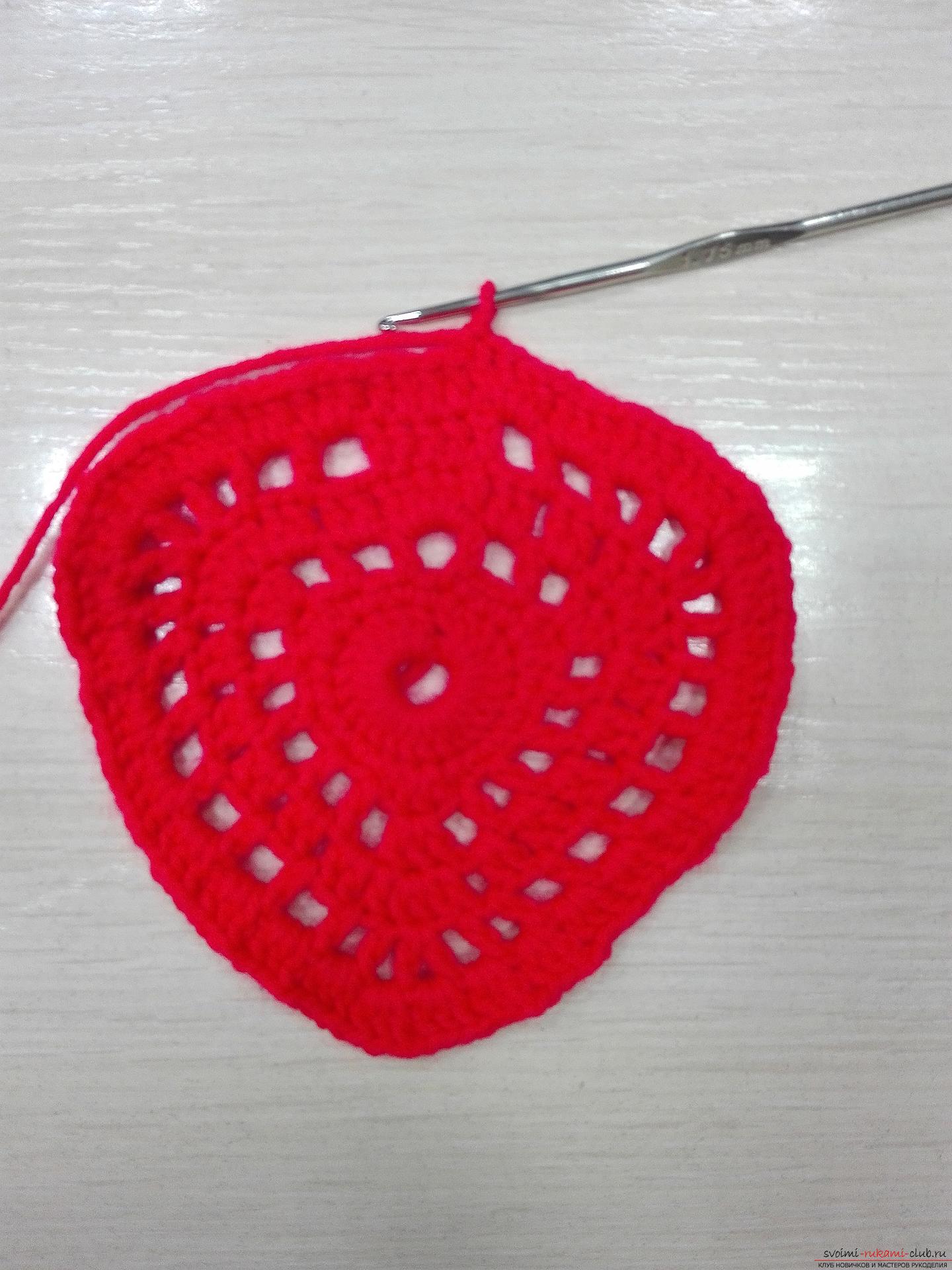 This master class will teach you how to crochet a napkin in the form of a heart for Valentine's Day. Photo №8