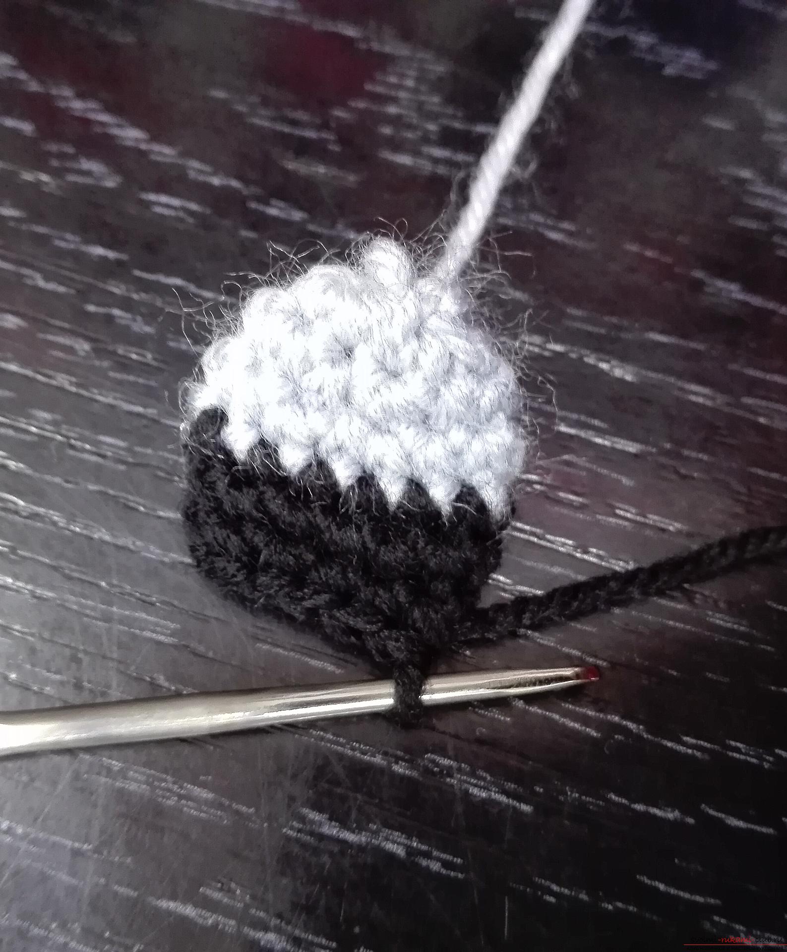 This master class will teach crochet crochet toys, you can create a cat crochet.