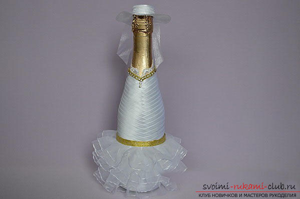 Kanzashi technique in decorating wedding champagne with your own hands. Picture №10