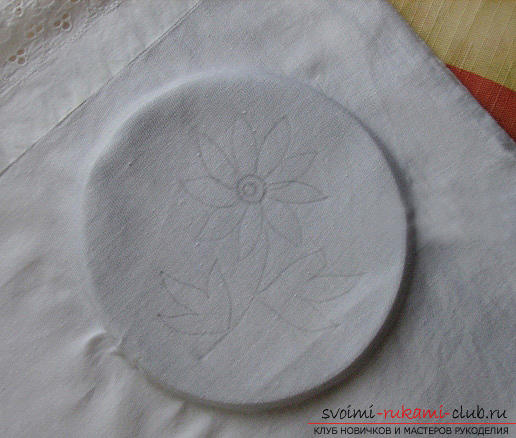 Embroidery smooth chamomile according to the scheme. Photo # 2