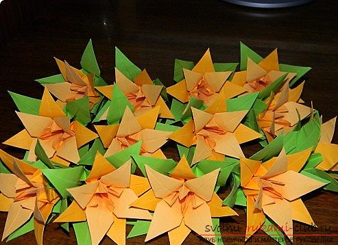The assembly scheme of the lily origami flower. Photo №7