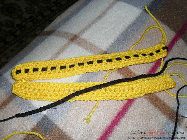 How to tie crochet shoes, step-by-step photos and description of knitting, patterns and images of several models, fishnet boots, patterned pattern 