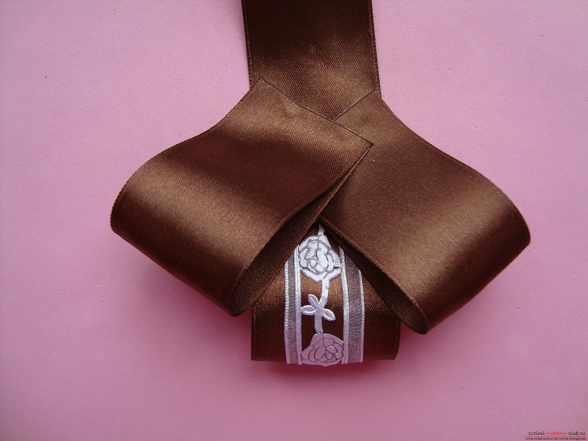 Step-by-step instruction for the production of voluminous ties and bows. Photo №7