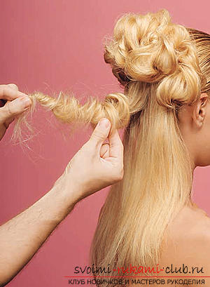 How to make an interesting wedding hairstyle for medium hair with your own hands. Picture №31
