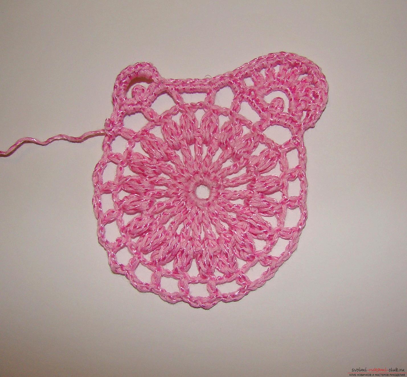 A master class of knitting with a diagram and a photo will teach you how to crochet an openwork flower with a crochet. Photo Number 11