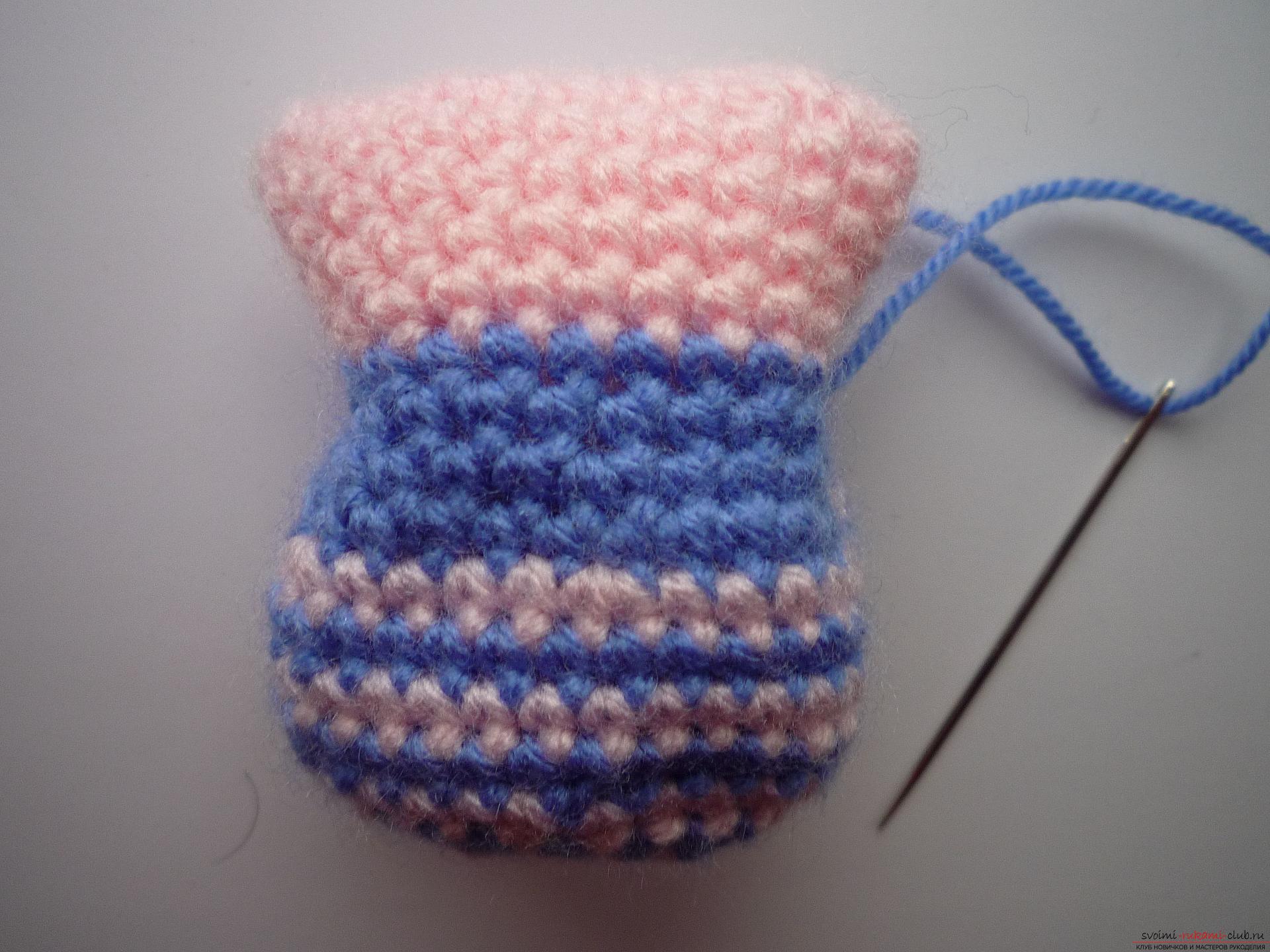 A detailed master-class will teach how to crochet a toy - an amenity in the amigurumi style. Photo number 12
