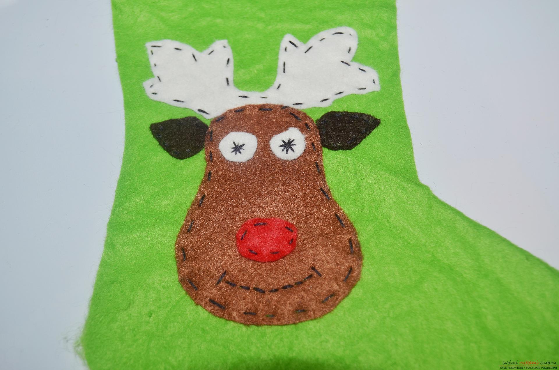 In the New Year 2016 you need to decorate the Christmas tree with a special New Year toy, such as a Christmas boot. New Year's hand-made articles are made of felts. Photo number 6