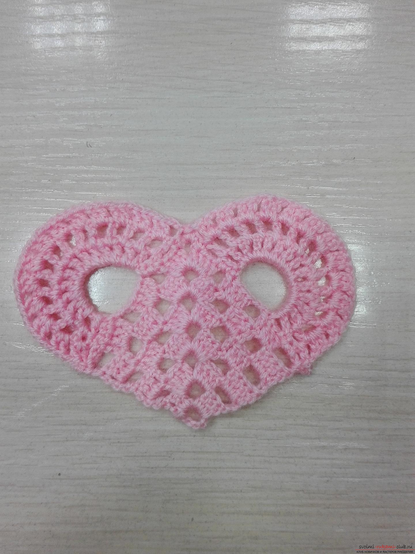 This master class on knitting is designed by the lover - he will teach how to tie the heart crochet. Photo №1