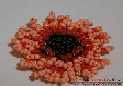 Flowers gerbera from beads step by step. Photo №7