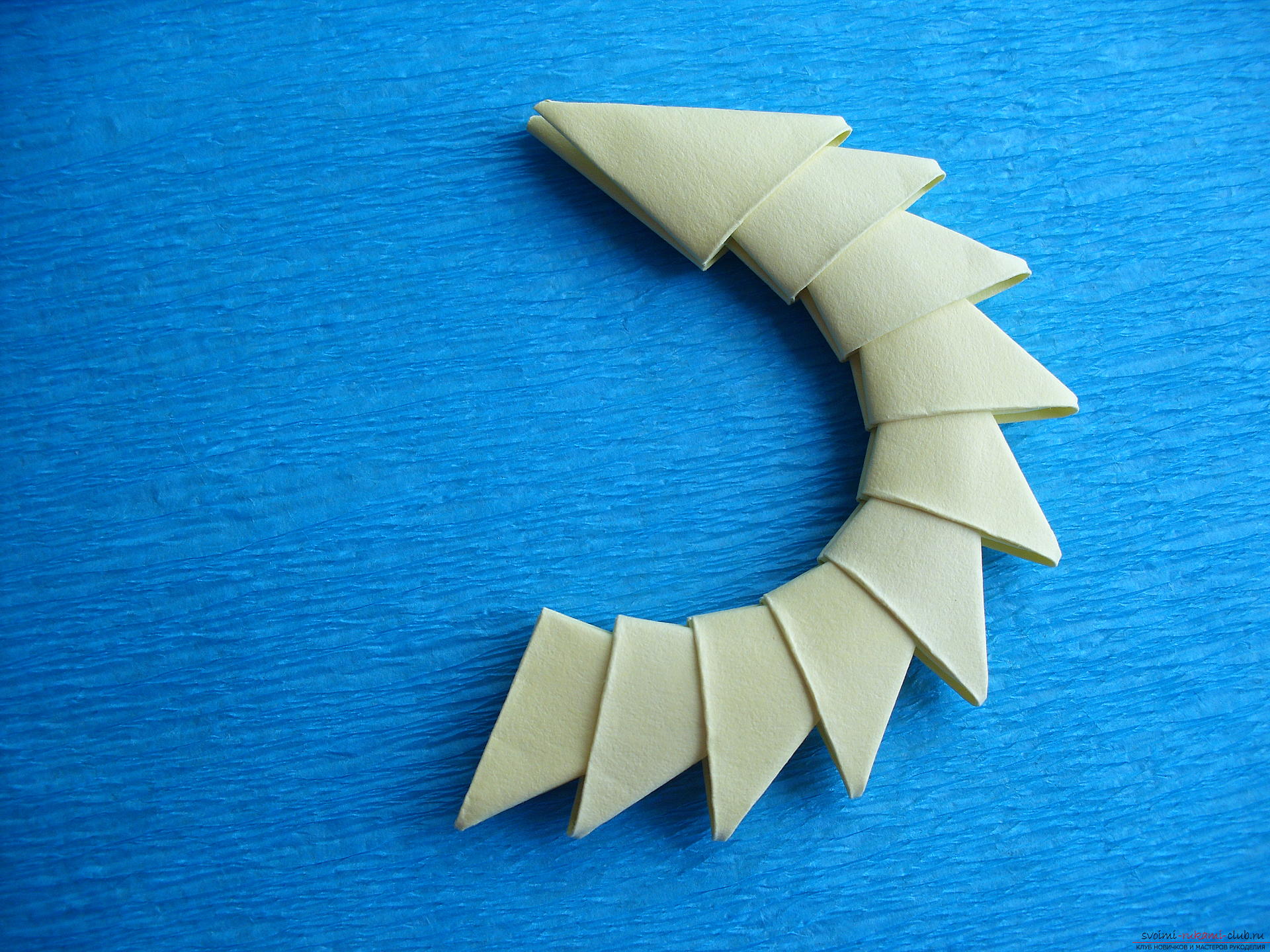 Deze masterclass vertelt je hoe je een ambacht maakt in de techniek van modulaire origami .. Foto # 7