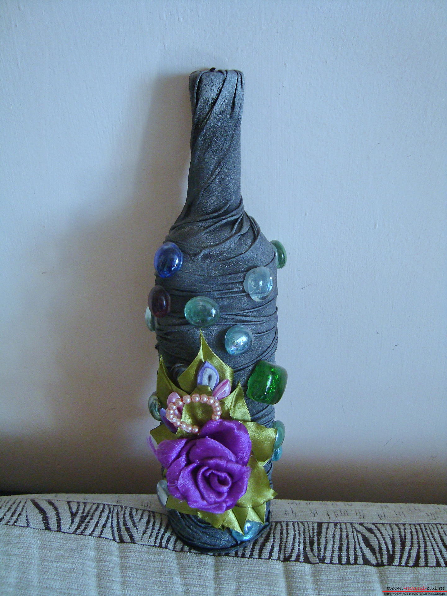 Photo process to convert the bottle into a vase. Photo №1