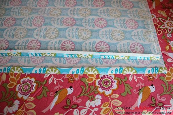 A simple variant of sewing a dress-pillow case for a girl. Photo №7