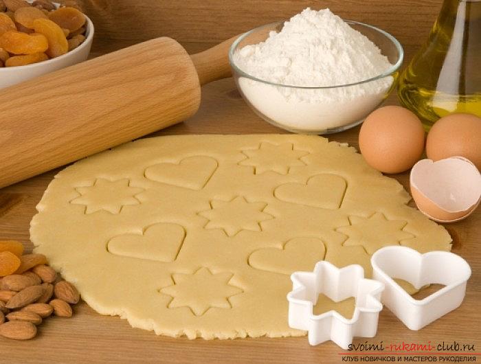 How to make delicious and beautiful New Year cookies, recipe, step-by-step photos and description of the process. Photo №5
