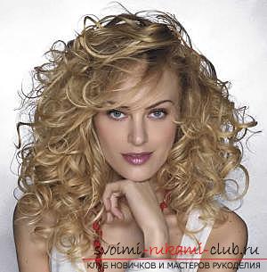How to make a beautiful hairstyle for curly hair of medium length with your own hands ?. Photo # 2