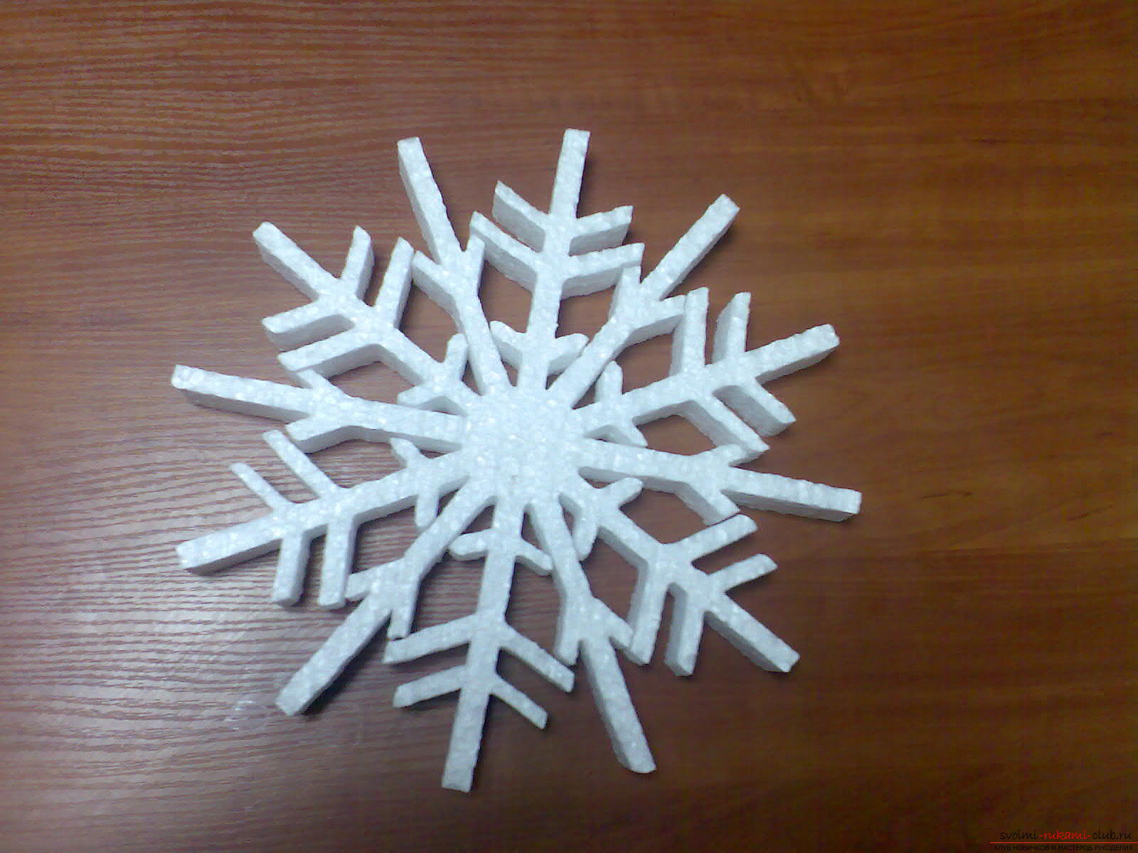 Foams made of polystyrene, made by own hands. Photo of New Year's articles made of polystyrene. Picture №1