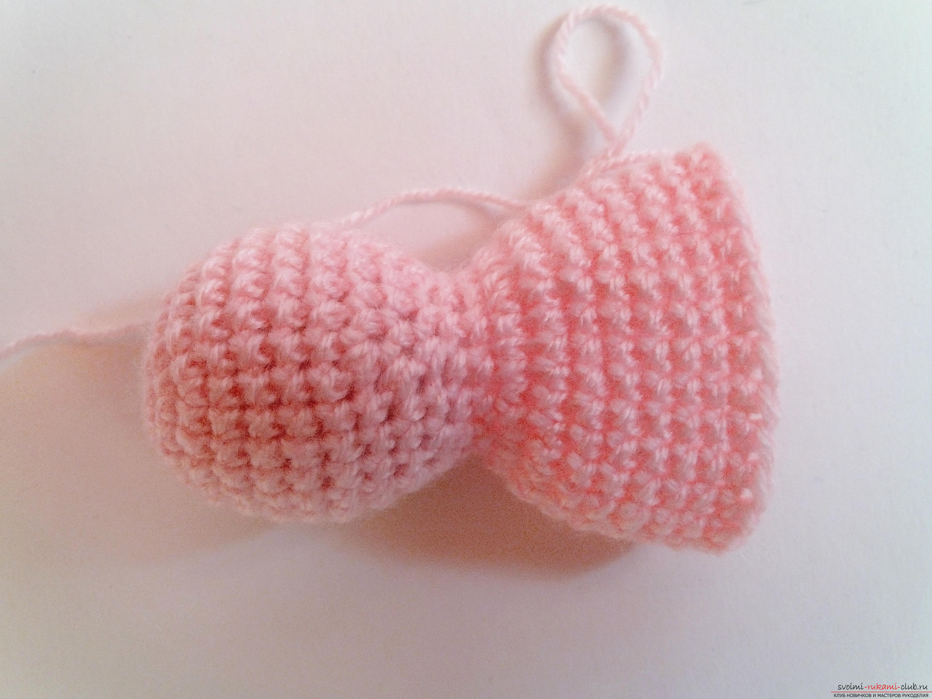 The master class will teach you how to make hand-made articles for your home decoration - crocheted kittens. Photo №4