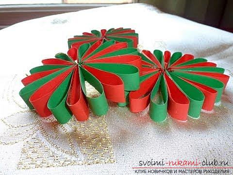 Origami, Christmas toys on a Christmas tree made of paper. Photo №4
