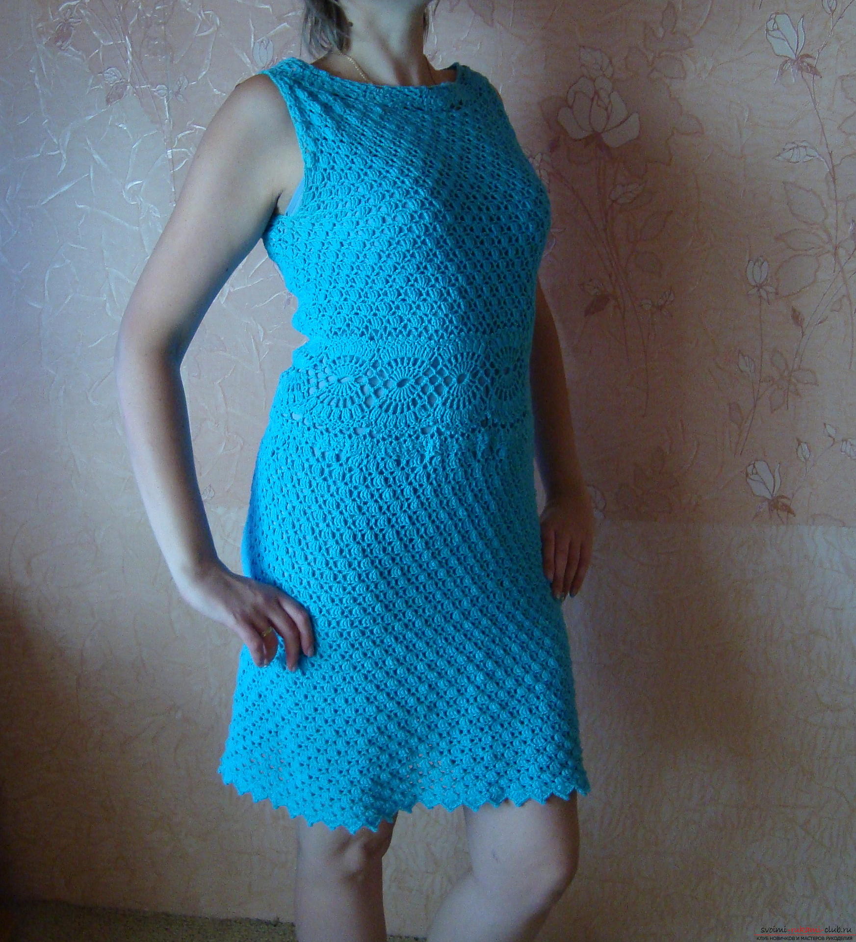 Step-by-step instruction on the binding of a turquoise dress with a crochet. Photo №1