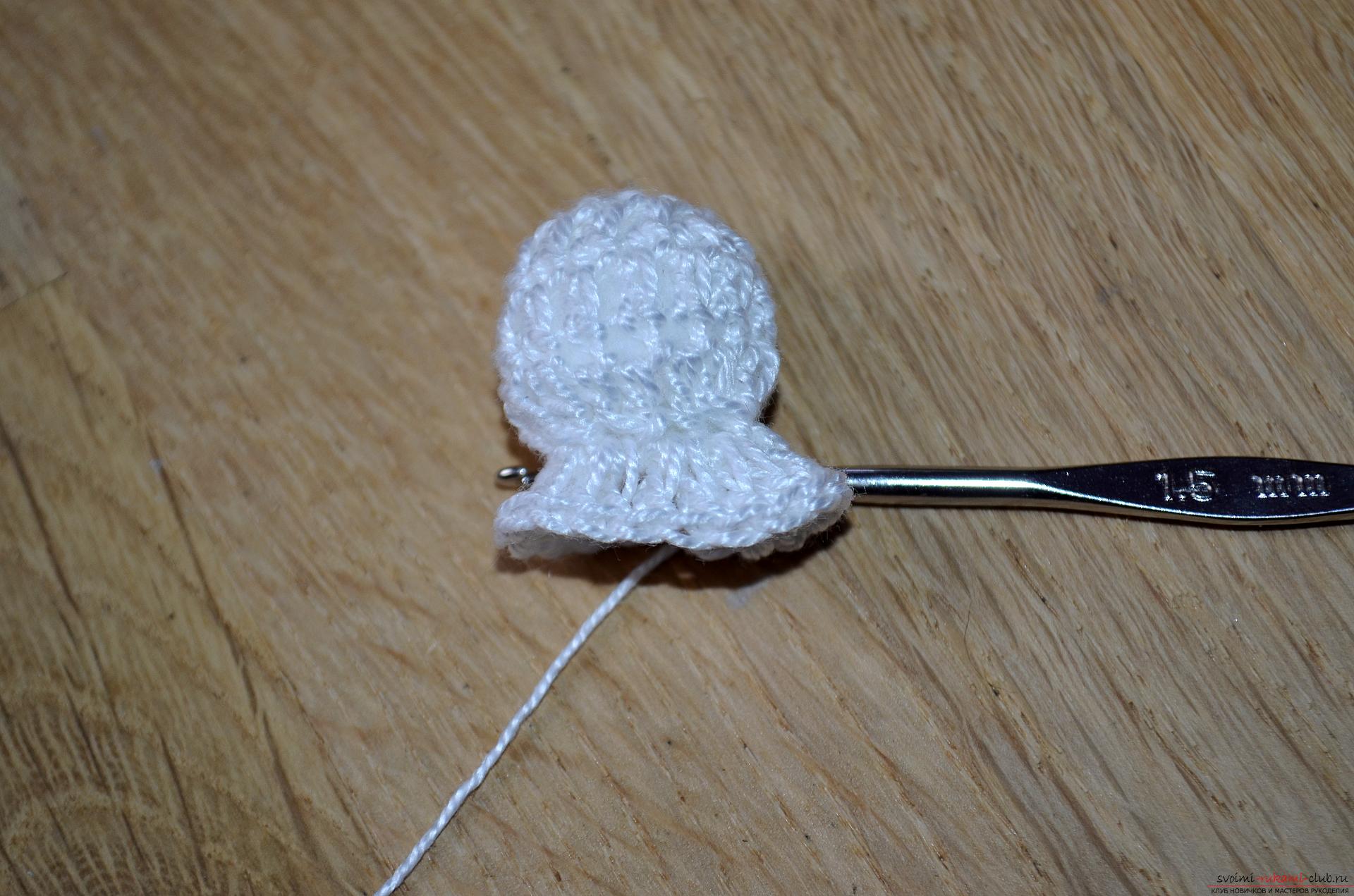 Photo to a lesson on crochet 