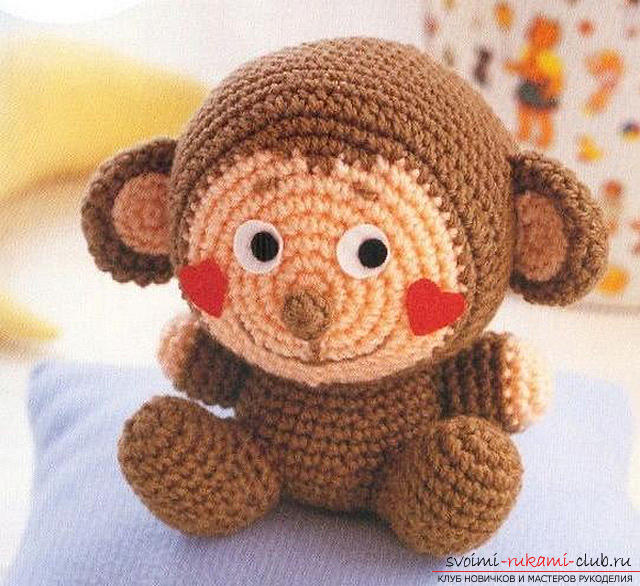 Monkey amigurumi with his hands with a step-by-step description and photo. Photo №7