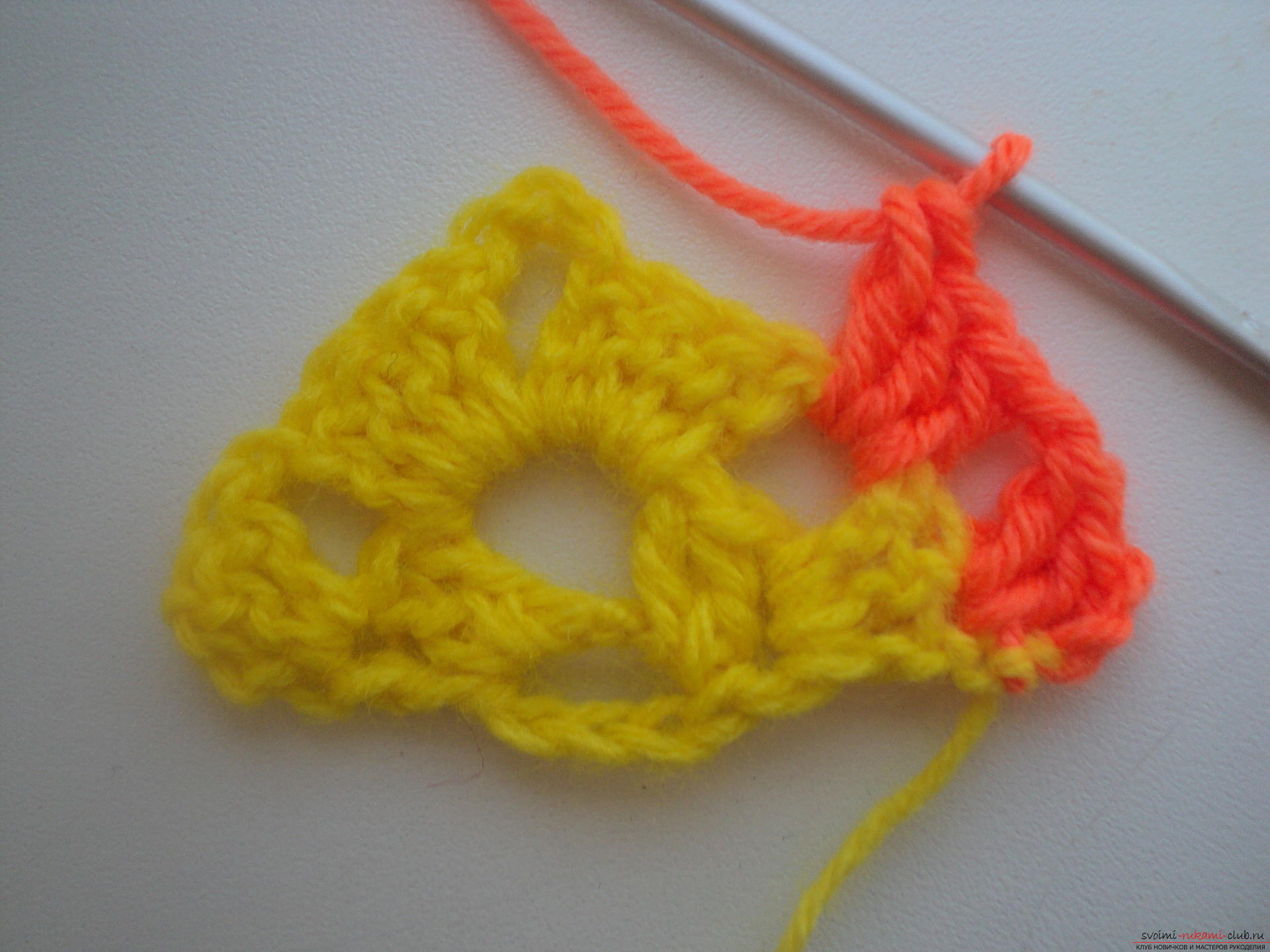 This detailed master class of crochet for beginners will teach how to crochet the openwork kerchief. Photo # 8