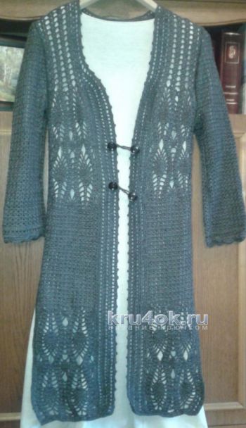 Cardigan made of woolen threads. The work of Galina Korzhunova