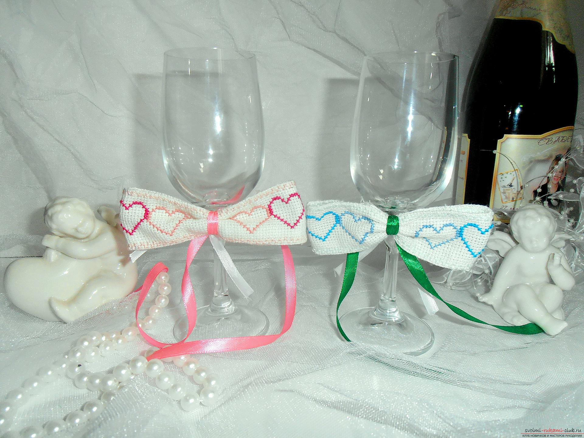 Step-by-step photos for creating decor for wedding glasses. Photo №7