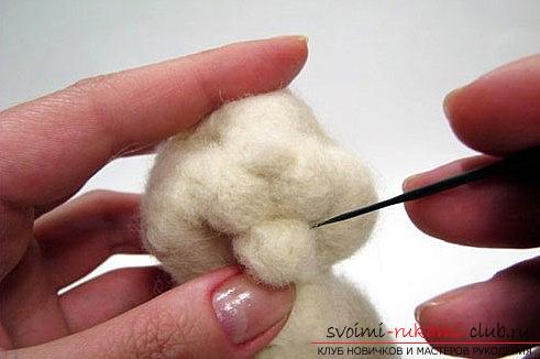 Felting a creative gift in the form of a bunny with his own hands is a master class. Photo # 2